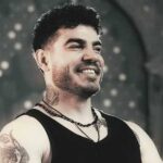دانلود آهنگ هیچکسی تو خوشگلی نمیرسه به گرد پاش فرهاد فرهادی دانلود آهنگ هیچکسی تو خوشگلی نمیرسه به گرد پاش فرهاد فرهادی